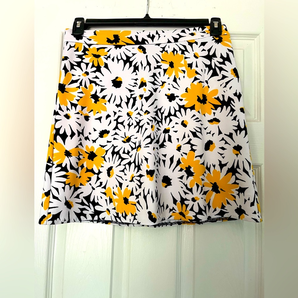 Floral Skirt with Yellow and Black Daisies